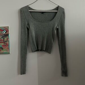 Kendall and Kylie Gray Fitted Cropped Sweater